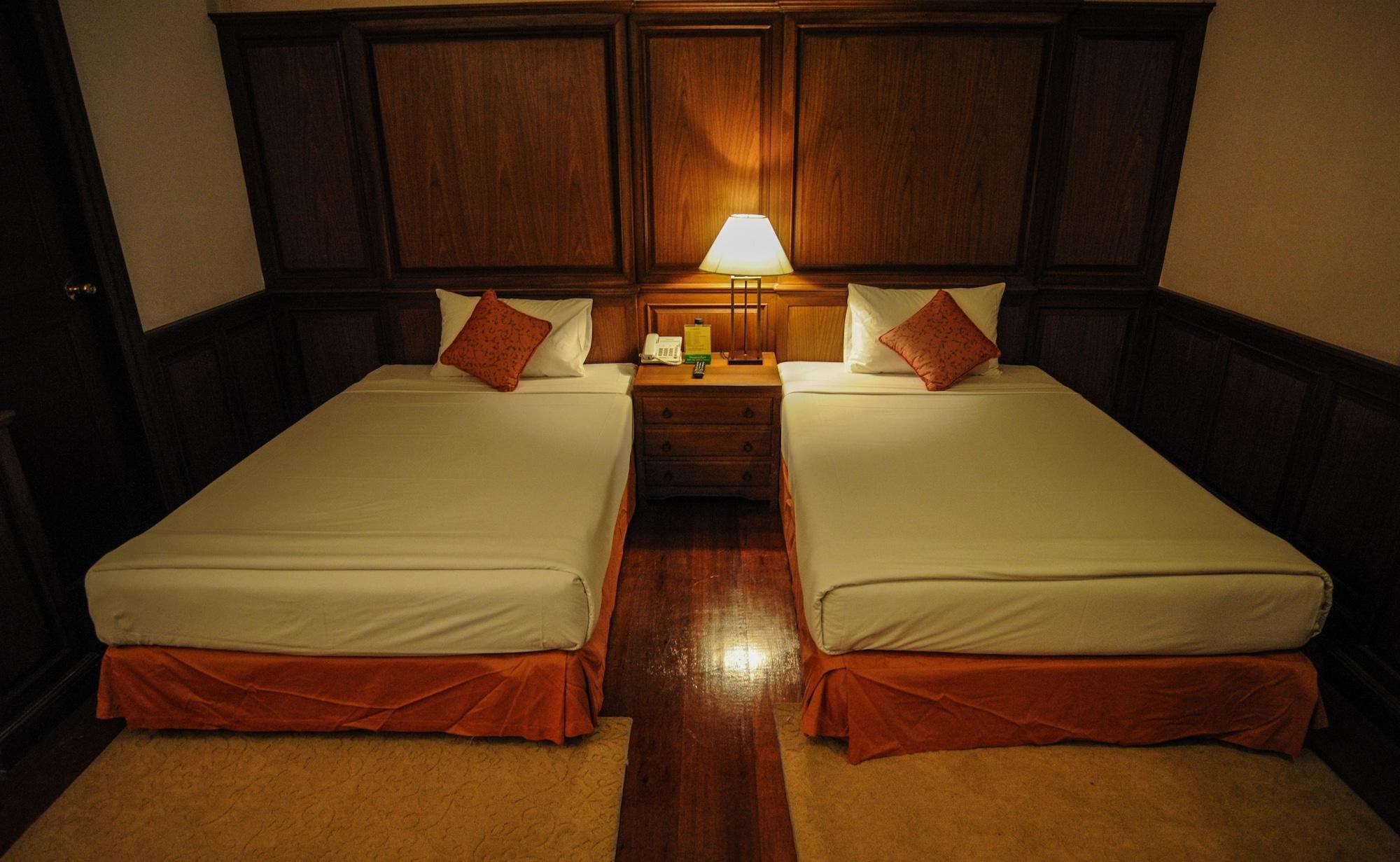 Suan Bua Hotel & Resort Ban Pong  Esterno foto