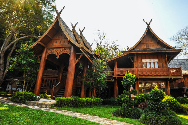 Suan Bua Hotel & Resort Ban Pong  Esterno foto