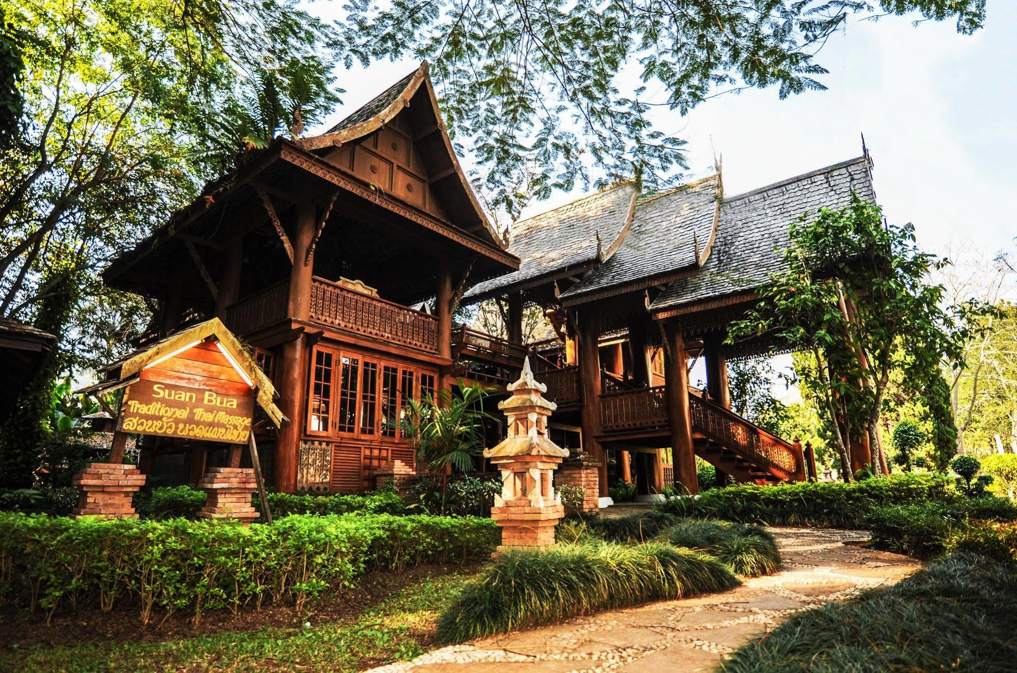 Suan Bua Hotel & Resort Ban Pong  Esterno foto
